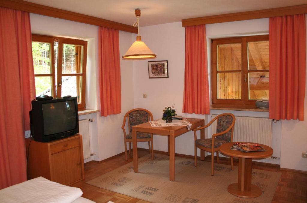 Ferienhaus Am Roemerweg Klais Chambre photo