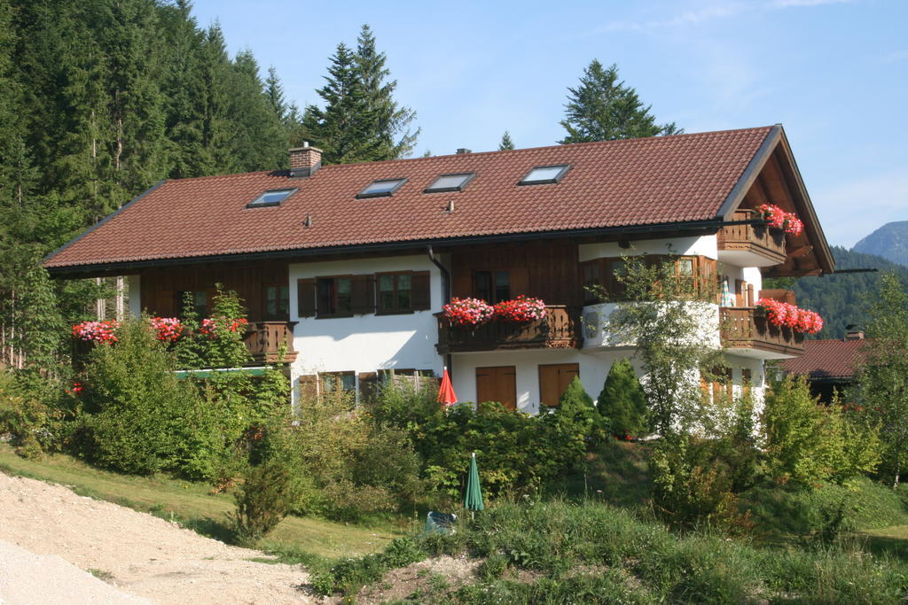 Ferienhaus Am Roemerweg Klais Extérieur photo